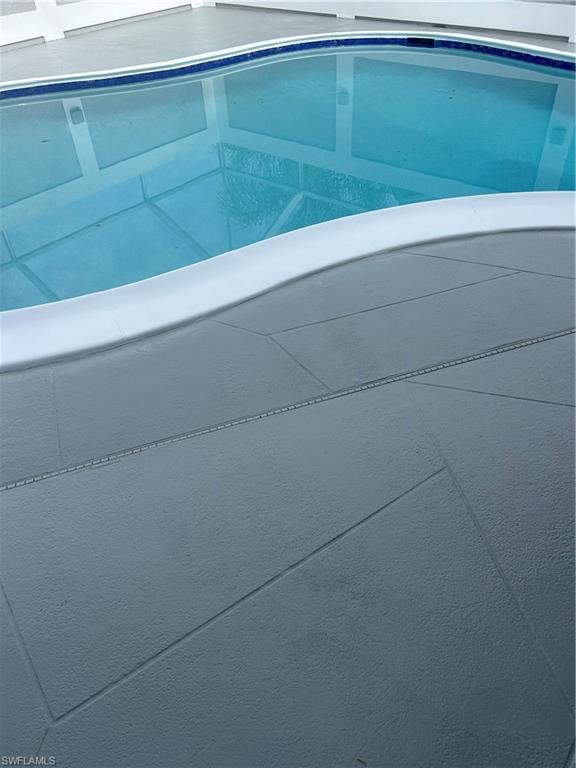 LONGSHORE LAKE - Residential