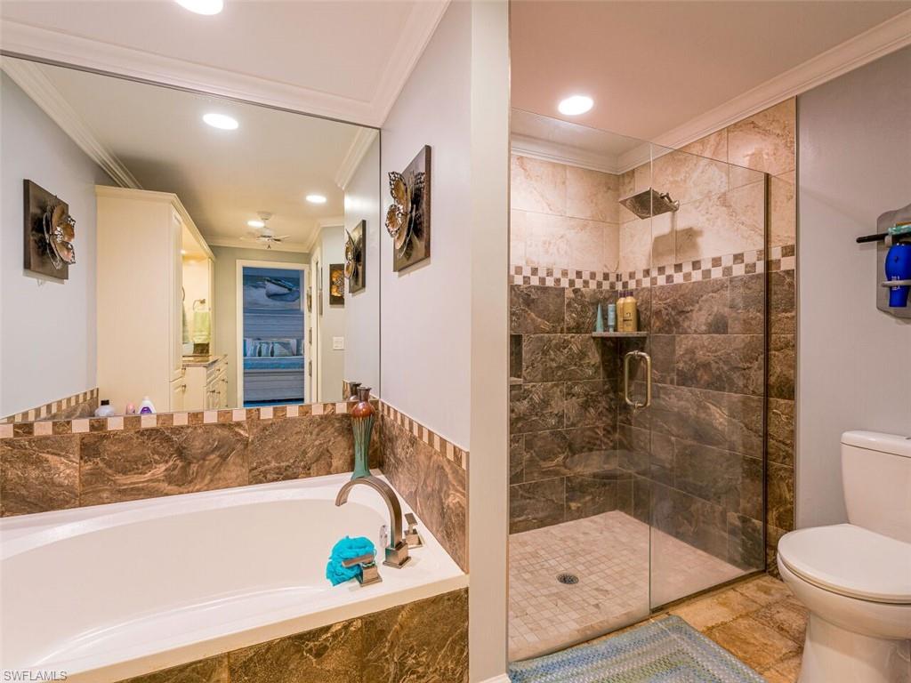 LONGSHORE LAKE - Residential