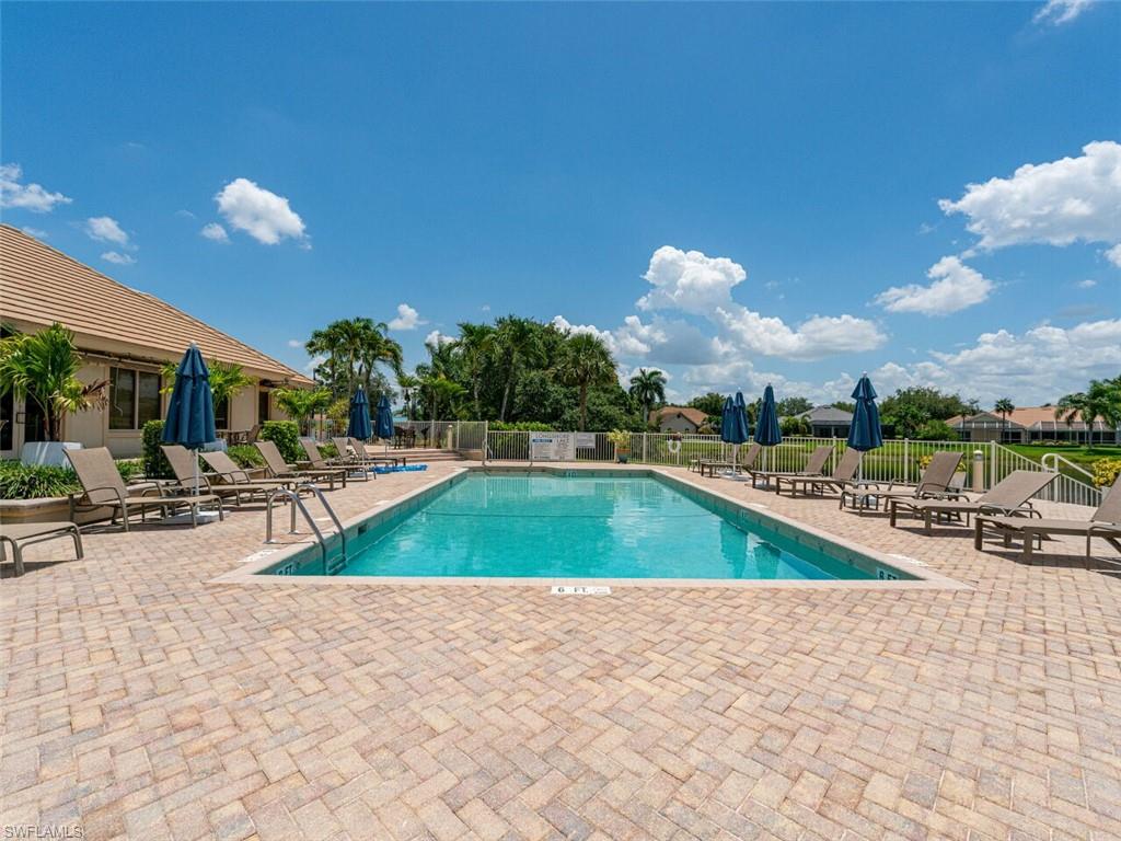 LONGSHORE LAKE - Residential