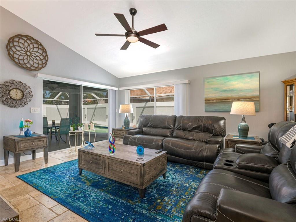 LONGSHORE LAKE - Residential