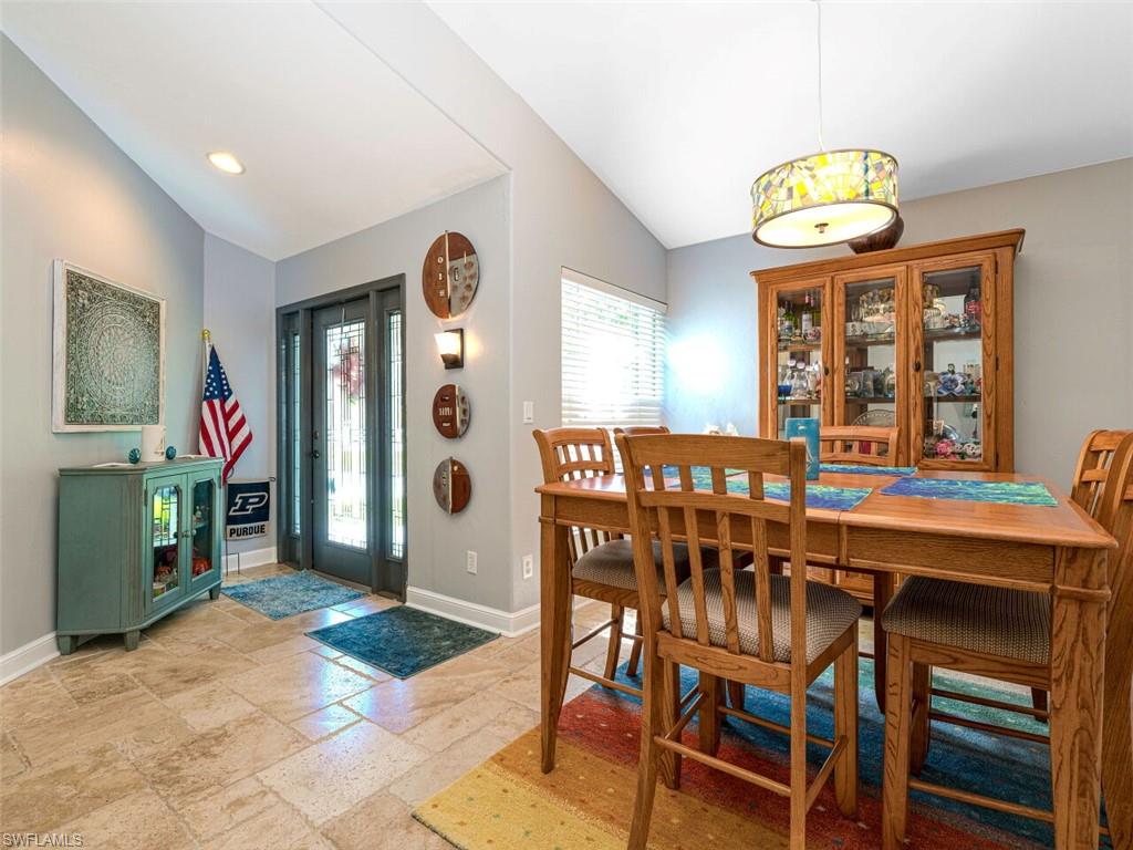 LONGSHORE LAKE - Residential