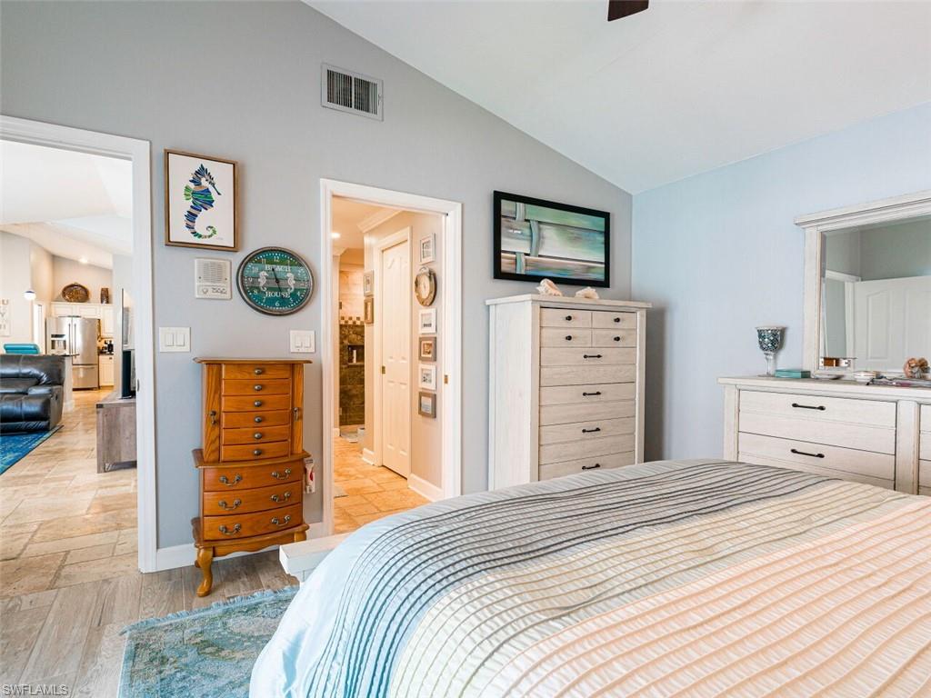 LONGSHORE LAKE - Residential