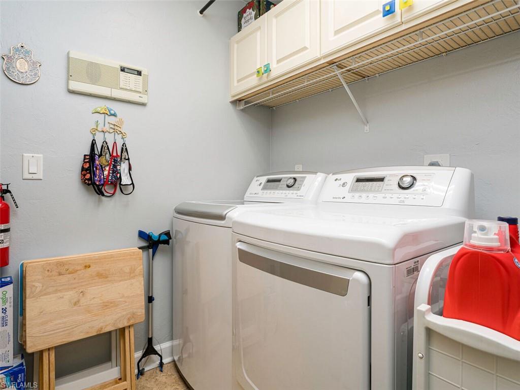 LONGSHORE LAKE - Residential