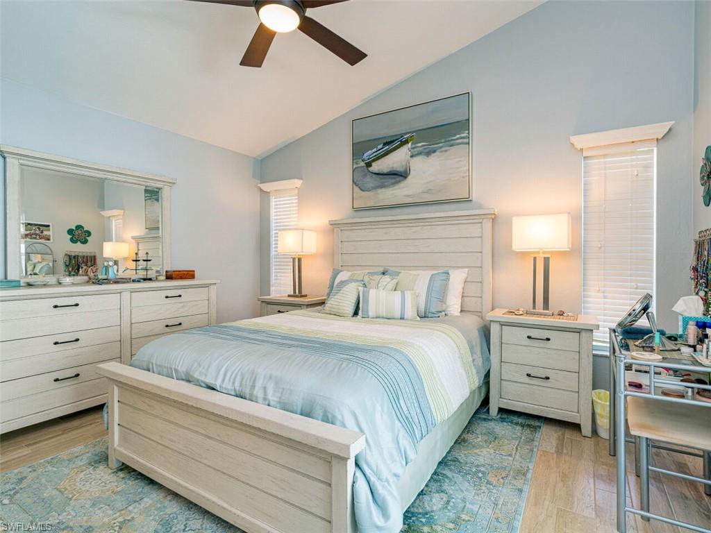 LONGSHORE LAKE - Residential