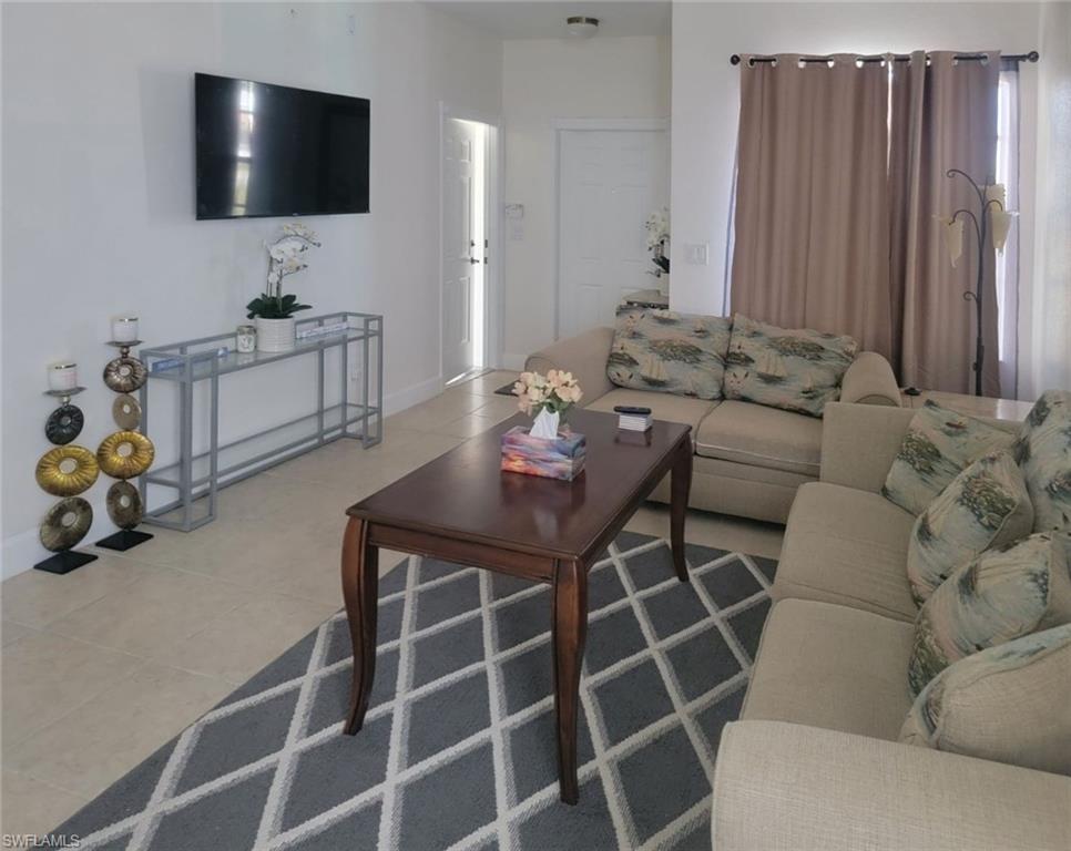 FORT MYERS SHORES - Residential