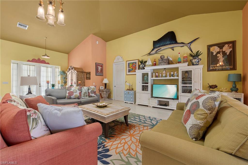 PARADISE VILLAGE - Residential