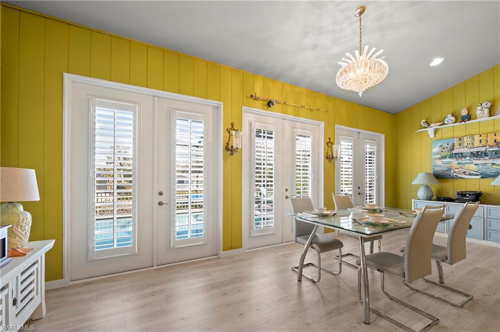 PARADISE VILLAGE - Residential