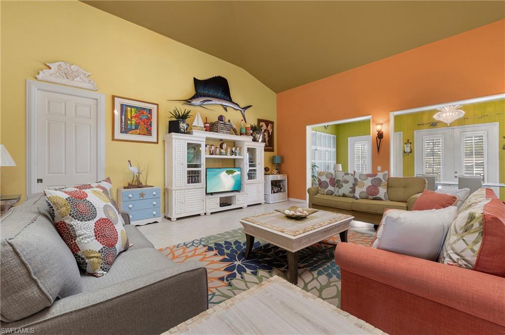 PARADISE VILLAGE - Residential