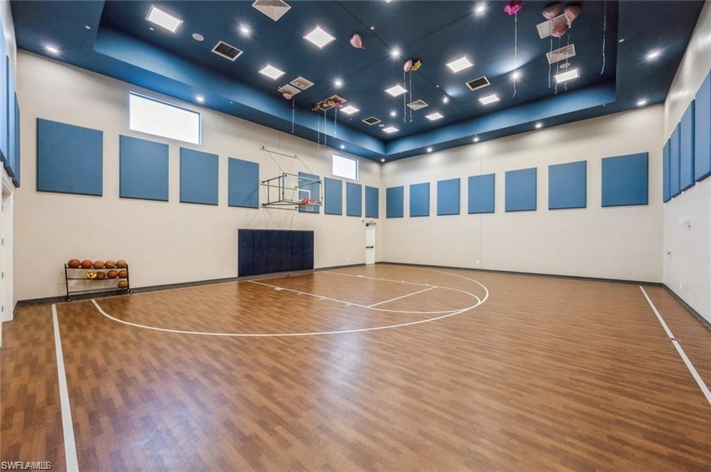 MARBELLA ISLES - Residential