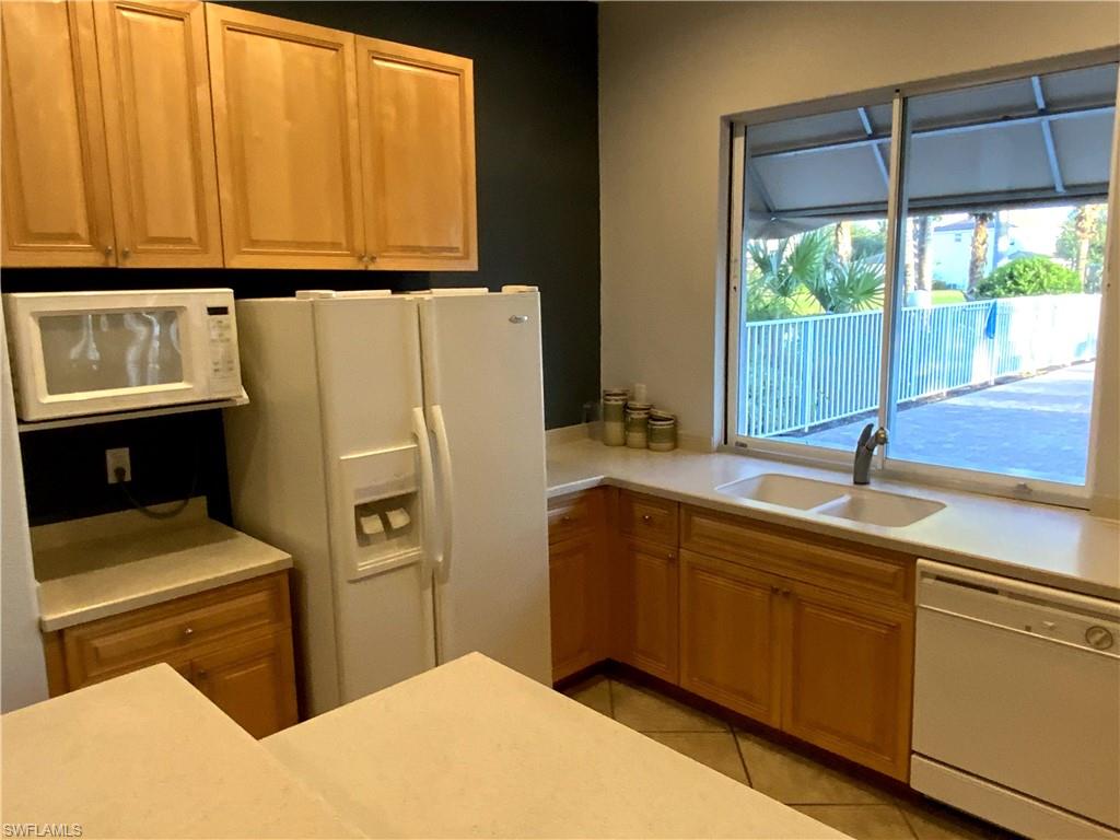 CORAL LAKES - Residential