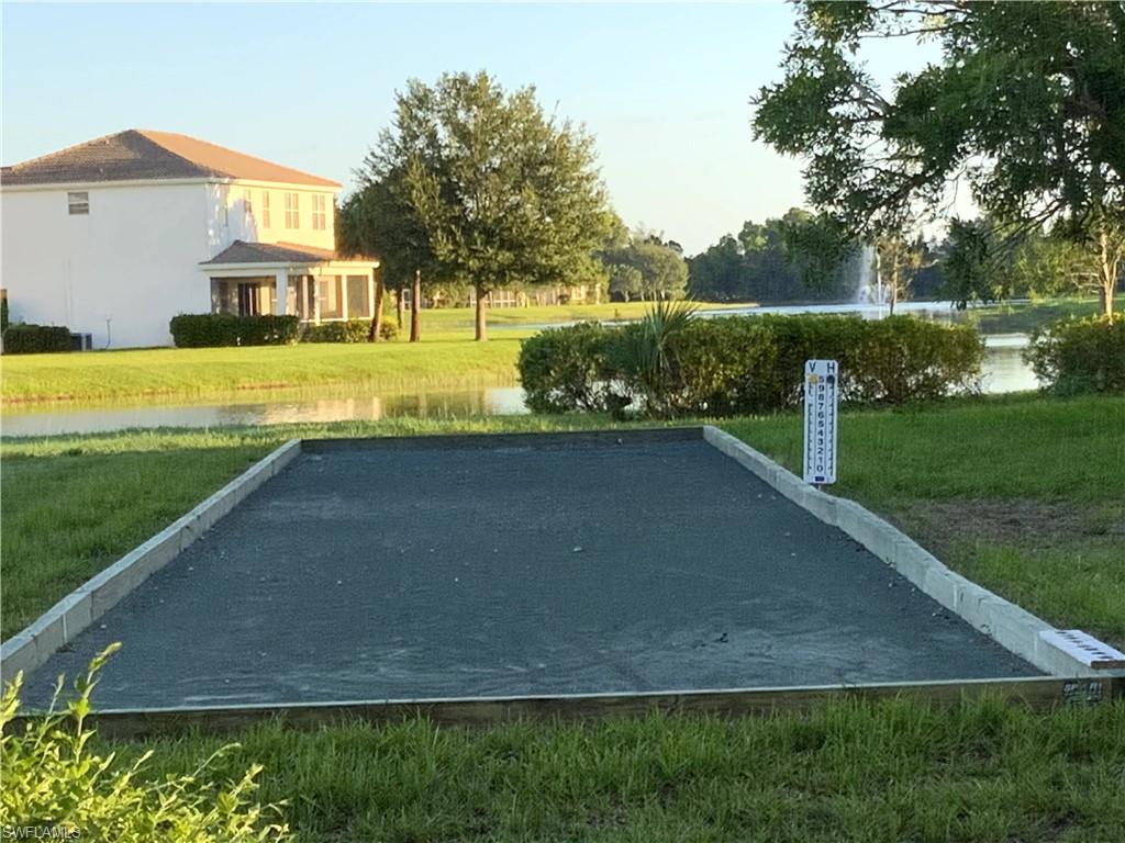 CORAL LAKES - Residential