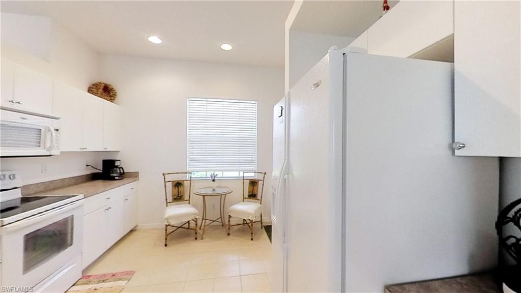 CORAL LAKES - Residential