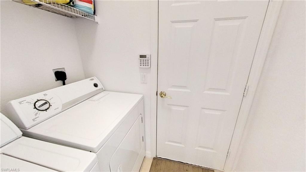 CORAL LAKES - Residential