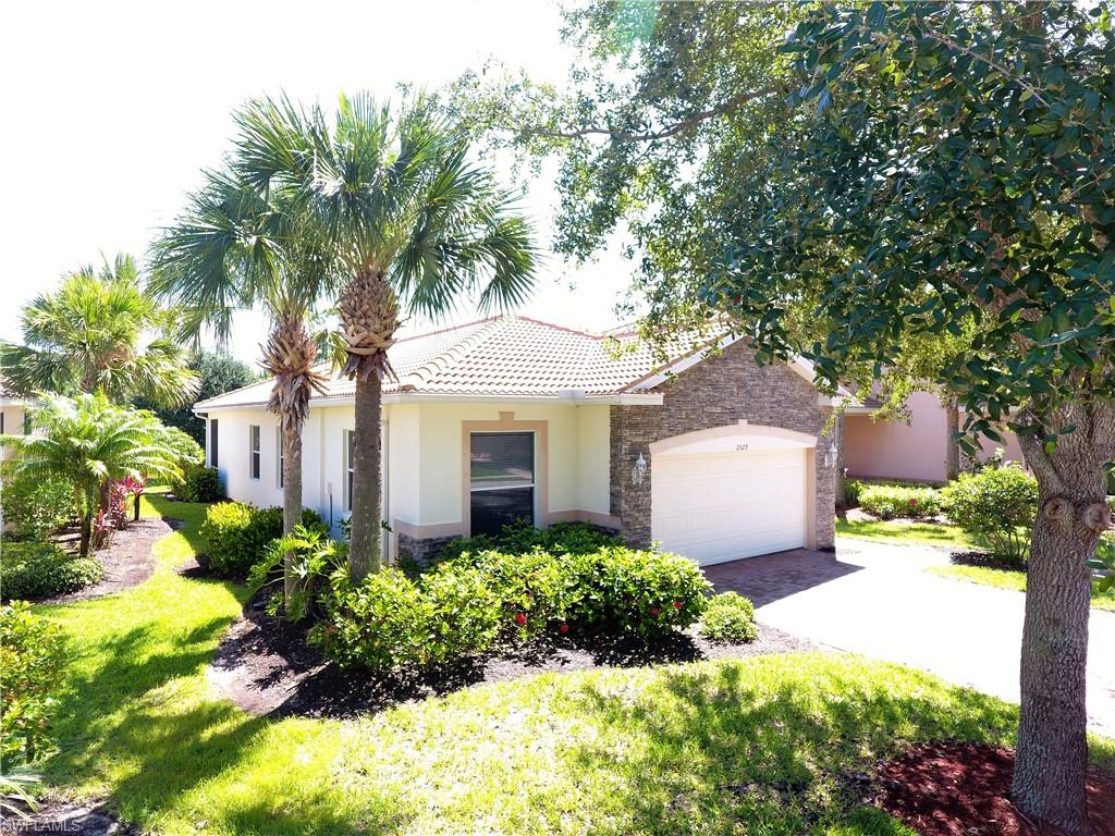 CORAL LAKES - Residential