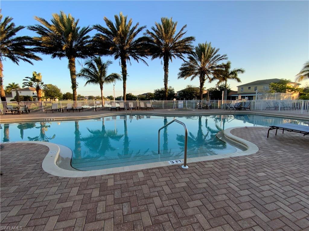 CORAL LAKES - Residential