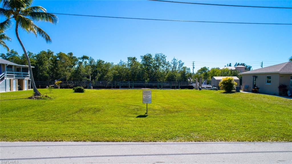 LEDFORD SHORES - Land