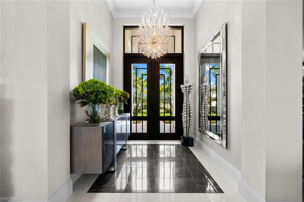 TWIN EAGLES - Residential