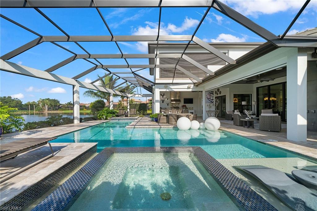 TWIN EAGLES - Residential