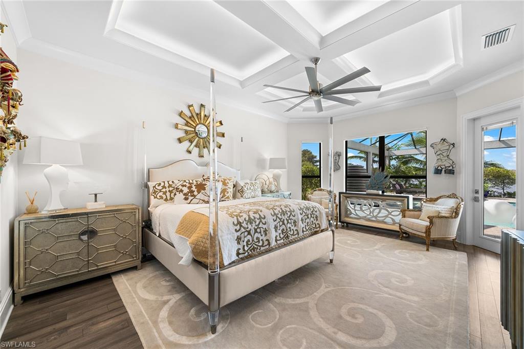 TWIN EAGLES - Residential