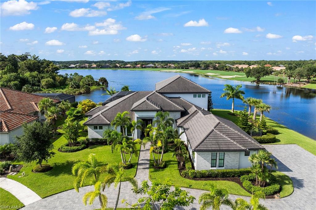 TWIN EAGLES - Residential