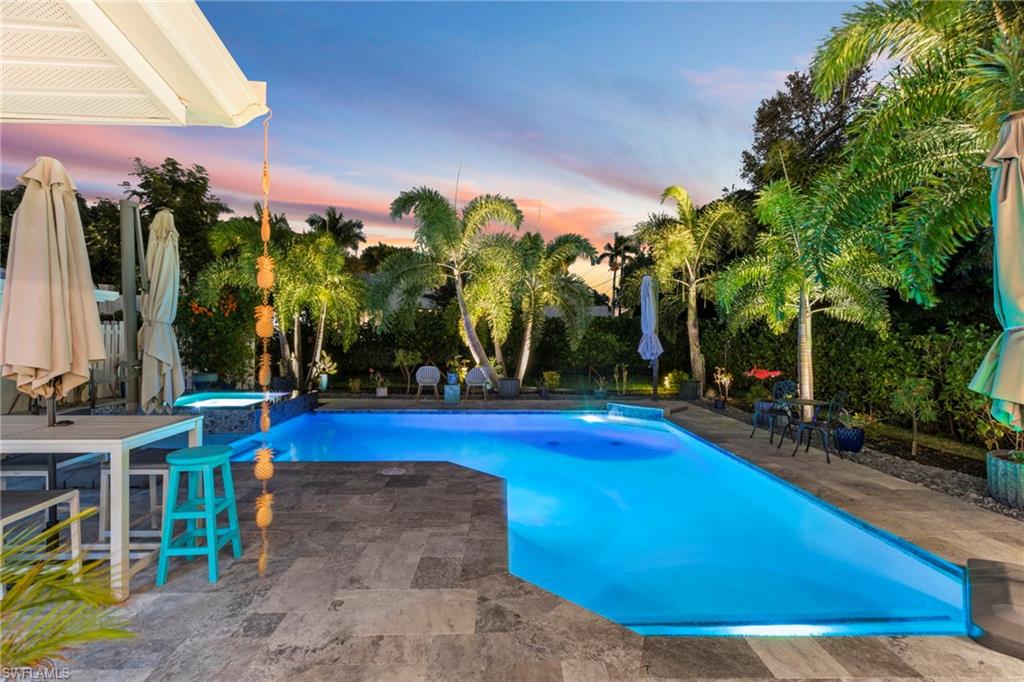 PALM GARDENS - Residential