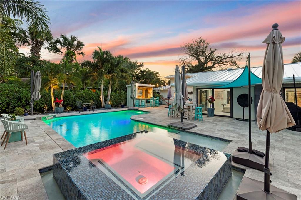 PALM GARDENS - Residential