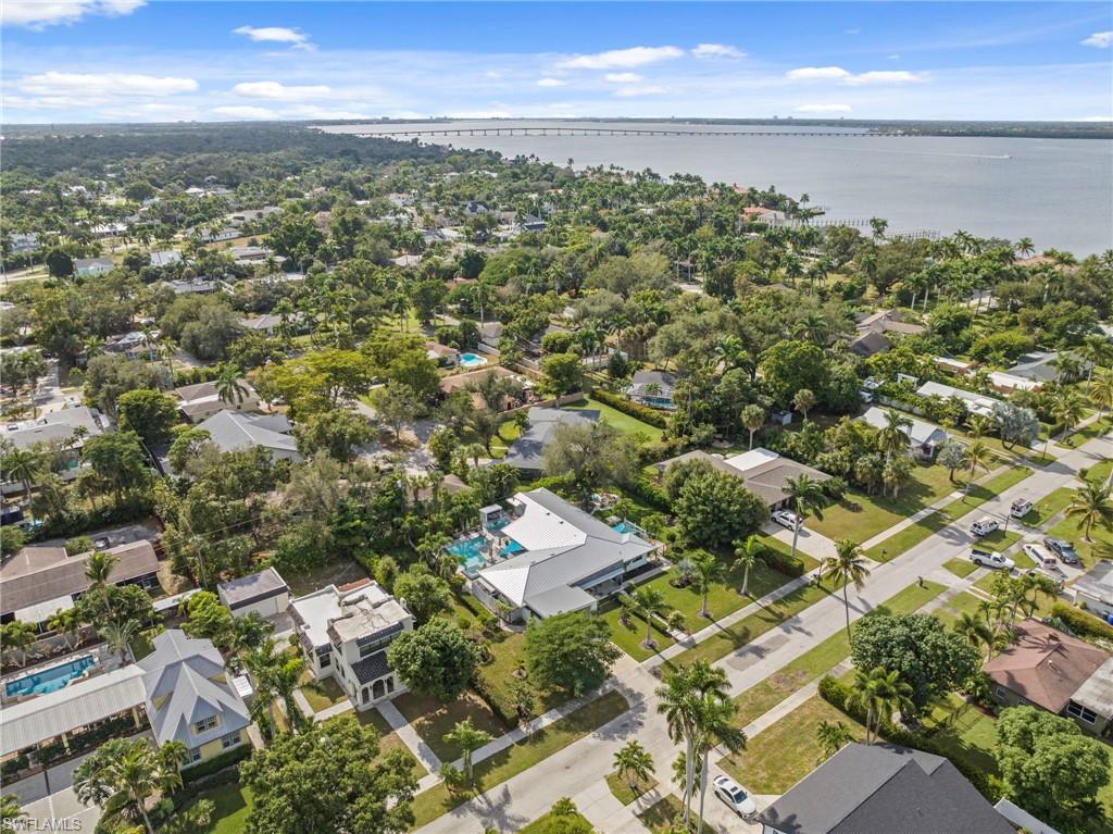 PALM GARDENS - Residential