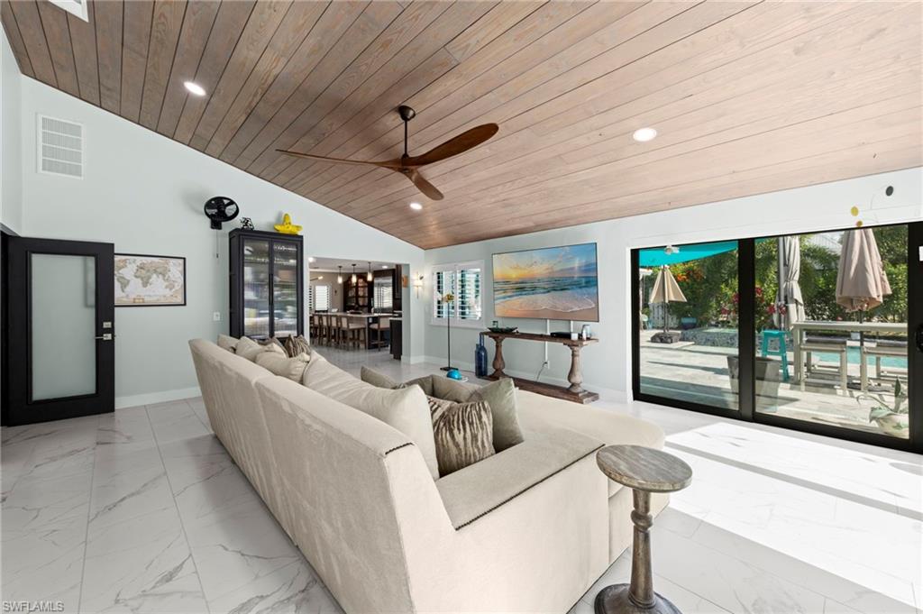 PALM GARDENS - Residential