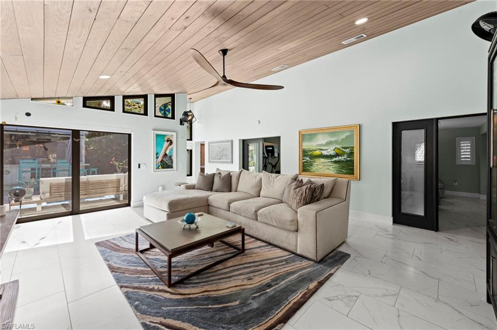 PALM GARDENS - Residential