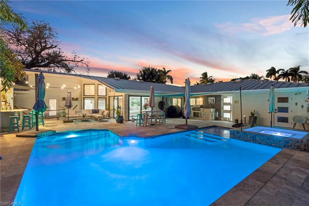 PALM GARDENS - Residential