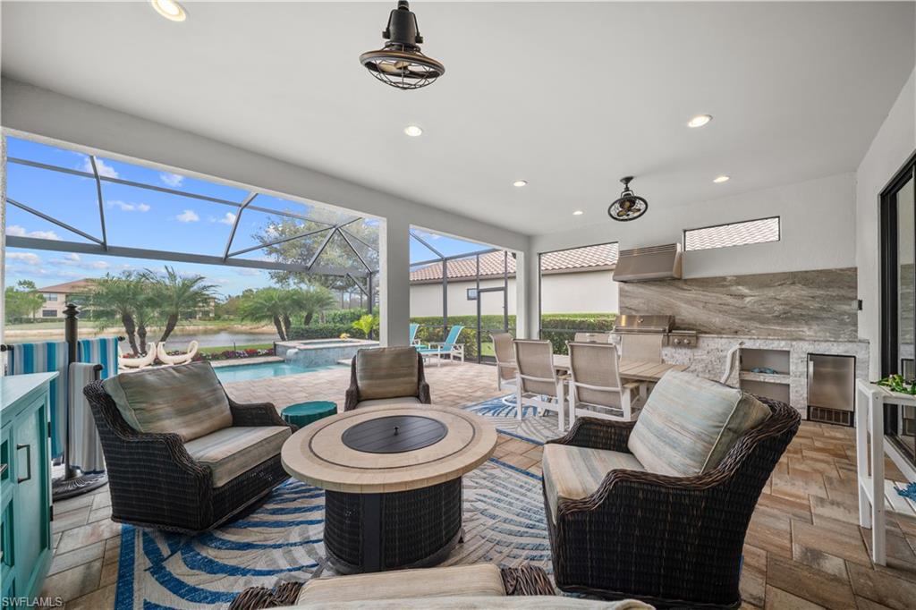 ESPLANADE - Residential