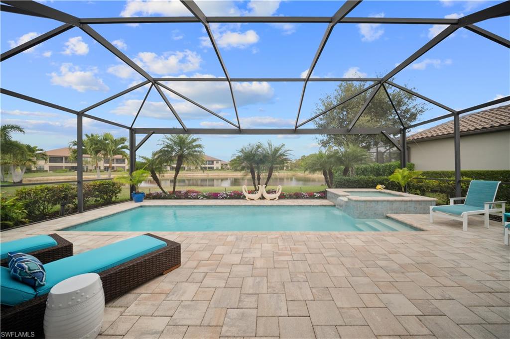 ESPLANADE - Residential