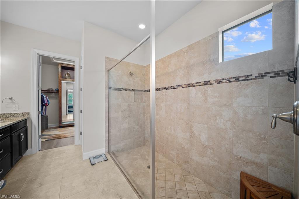 ESPLANADE - Residential