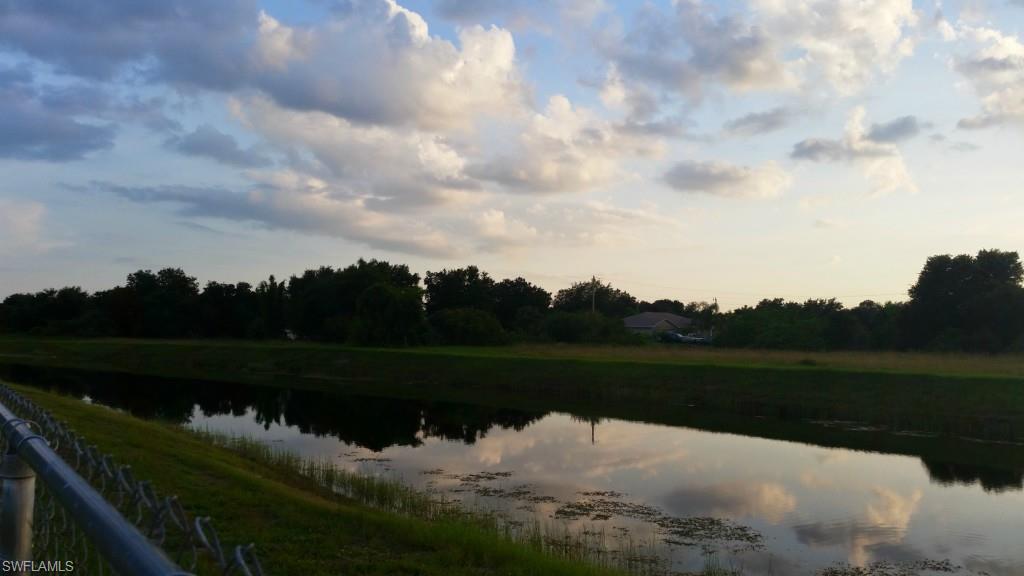 MIRROR LAKES - Residential