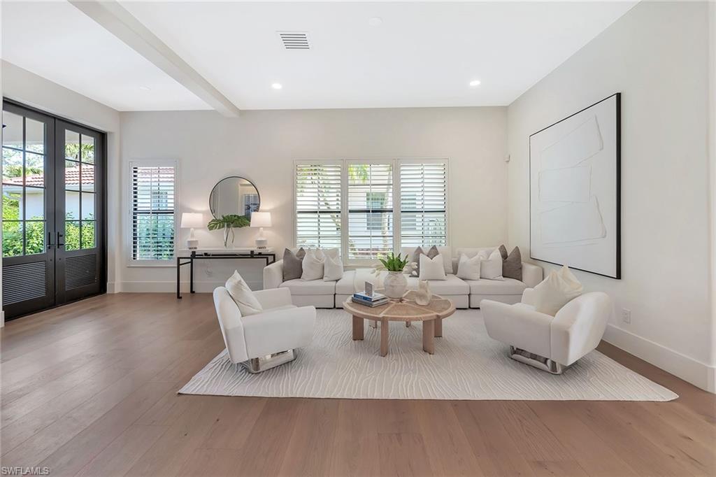 TIERRA LAGO - Residential