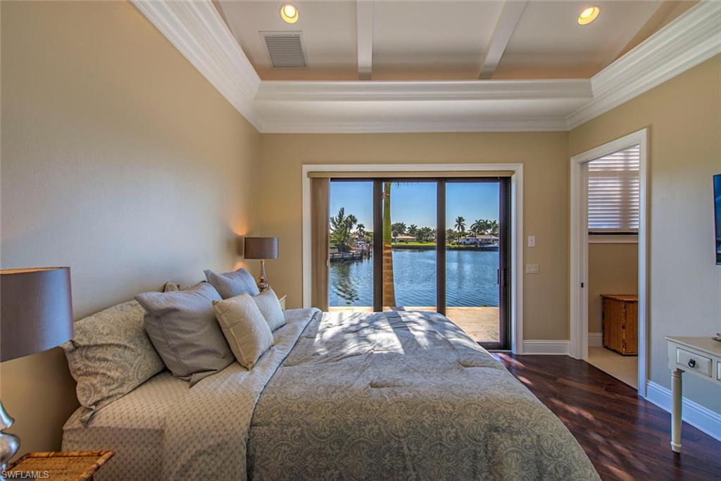 MARCO BEACH - Residential