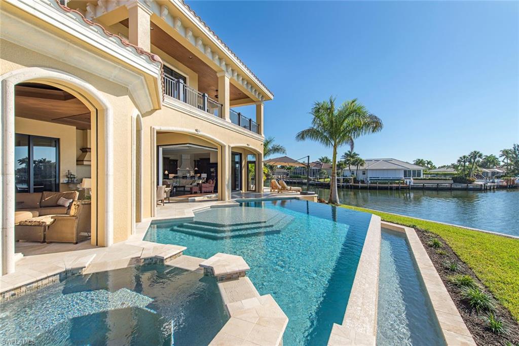 MARCO BEACH - Residential