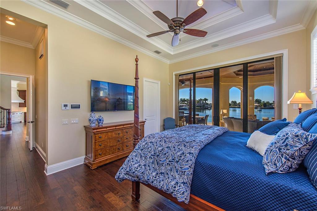 MARCO BEACH - Residential