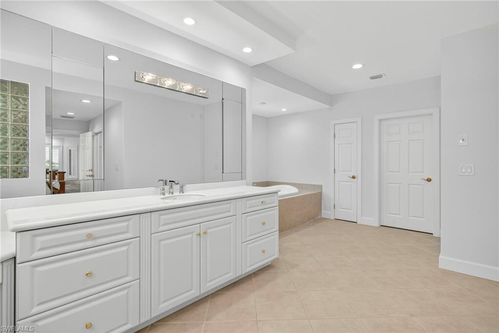 SHELL HARBOR - Residential