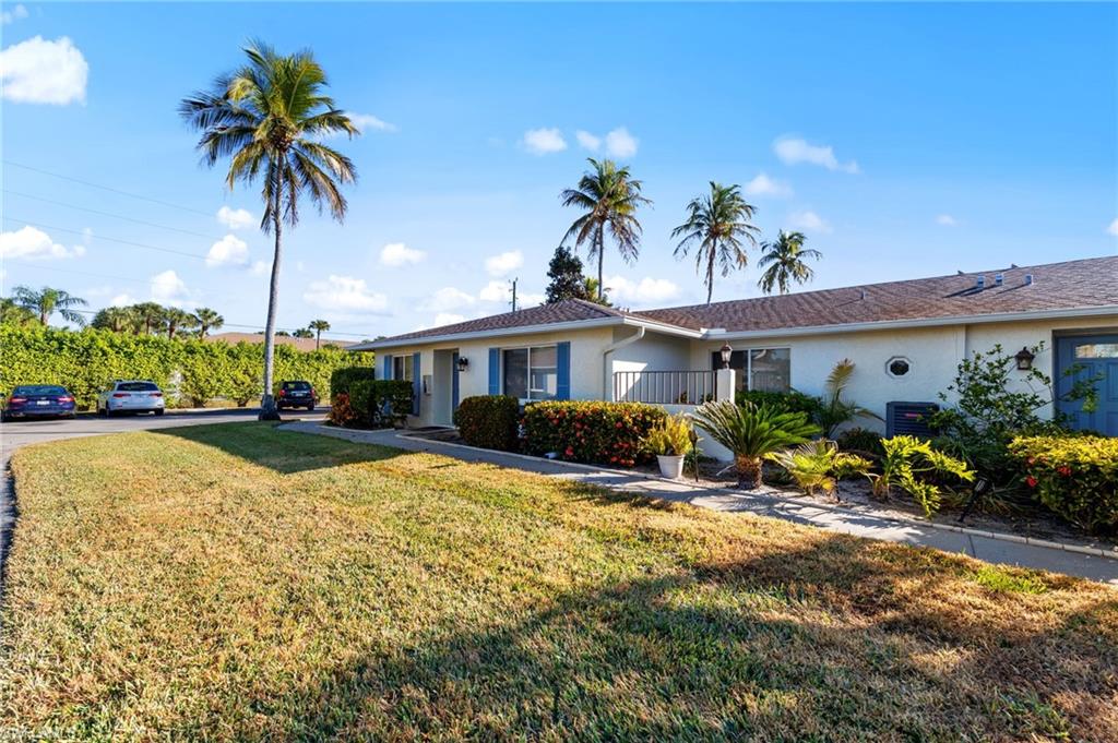 GLADES COUNTRY CLUB - Residential