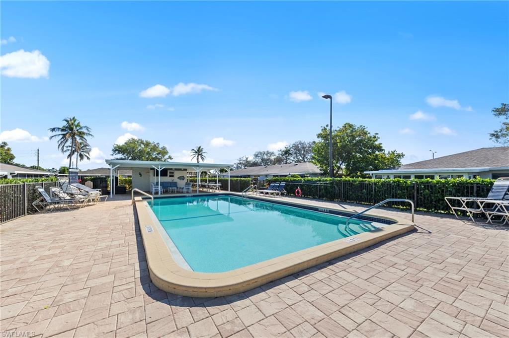 GLADES COUNTRY CLUB - Residential