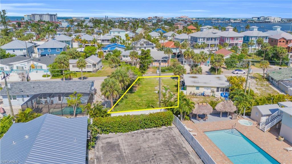 BEACH ESTATES - Land