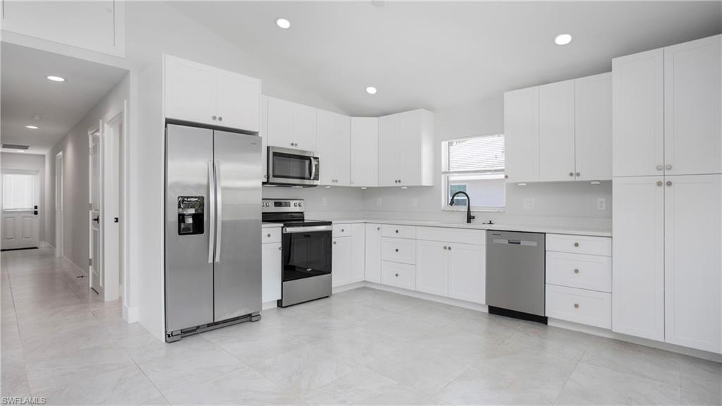 BONITA SPRINGS - Residential Lease