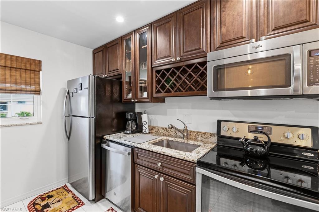 CYPRESS LAKES MANOR NORTH - Residential