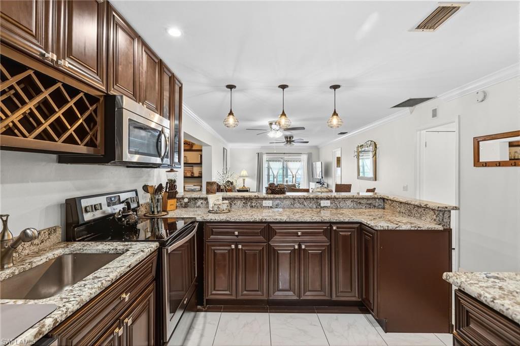 CYPRESS LAKES MANOR NORTH - Residential