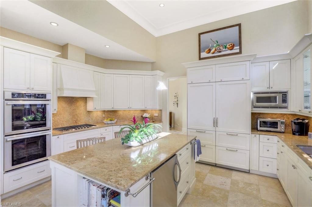 VIZCAYA AT BAY COLONY - Residential