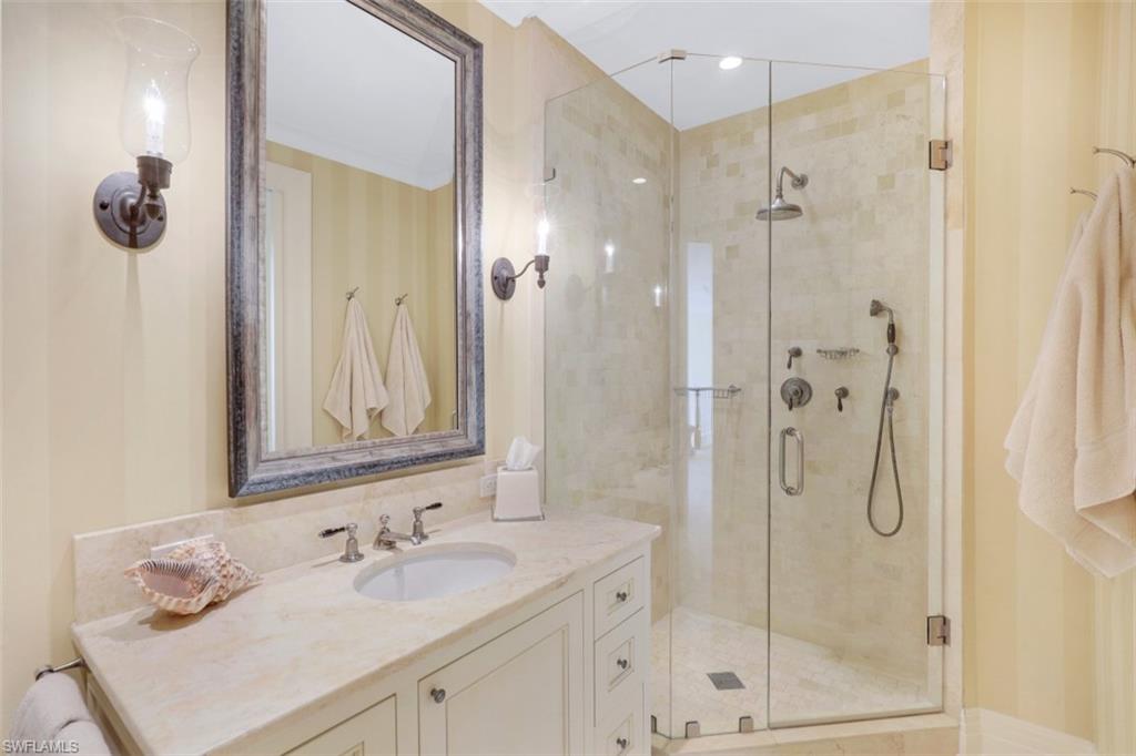 VIZCAYA AT BAY COLONY - Residential