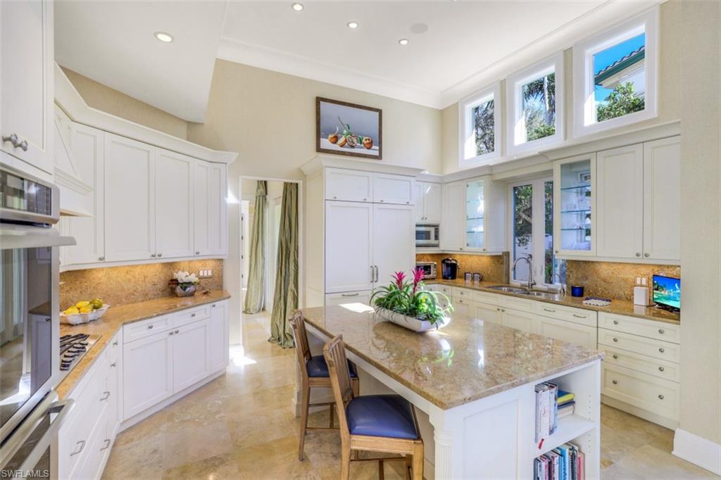 VIZCAYA AT BAY COLONY - Residential