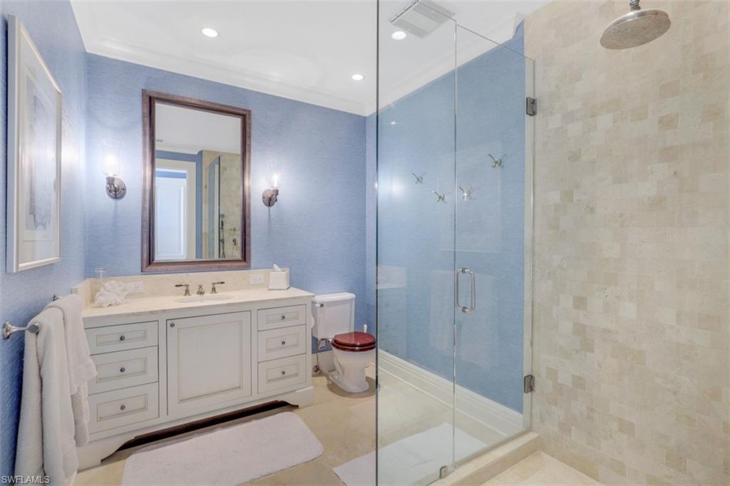 VIZCAYA AT BAY COLONY - Residential