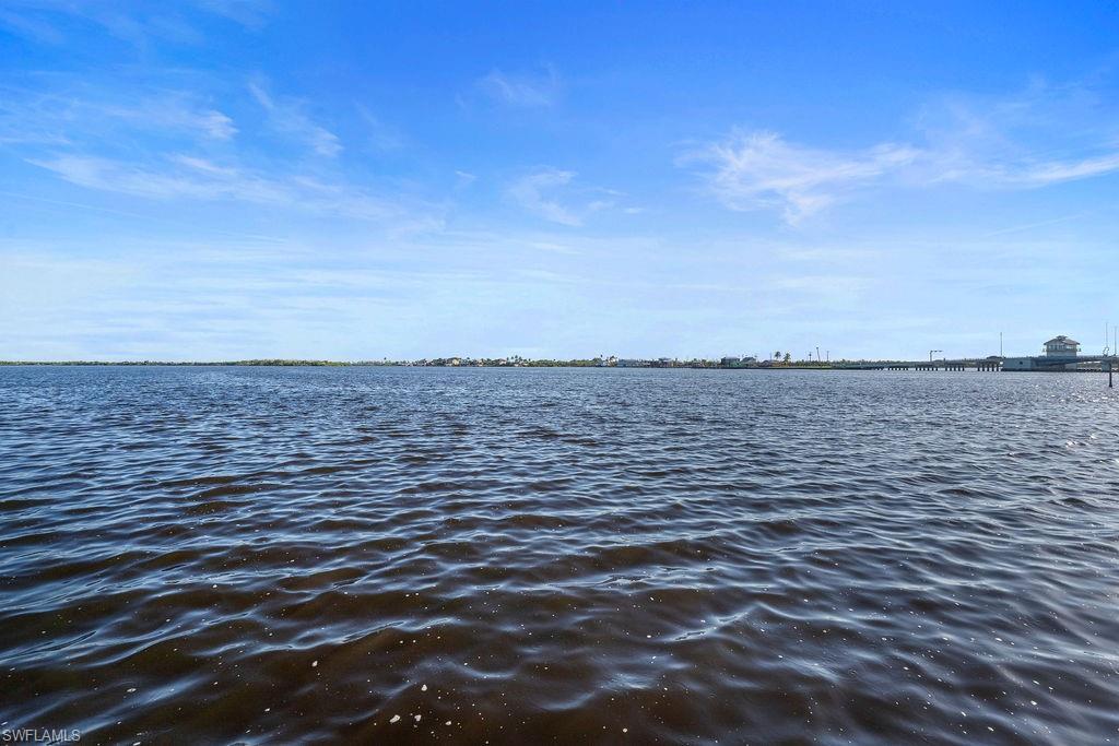 ISLAND HARBORS - Residential